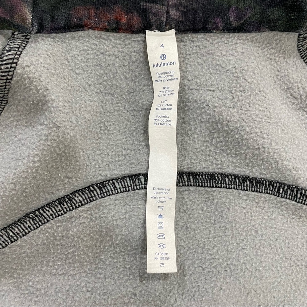 Lululemon Jacket - Picture 5 of 12